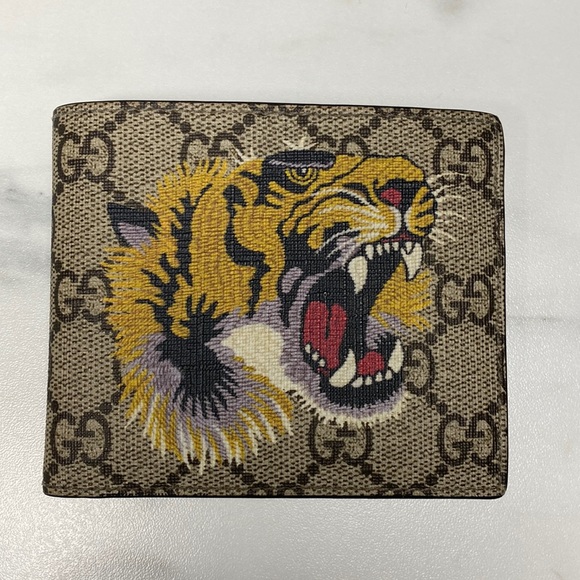 Like New Gucci Tiger Print GG Supreme Wallet - Picture 1 of 4